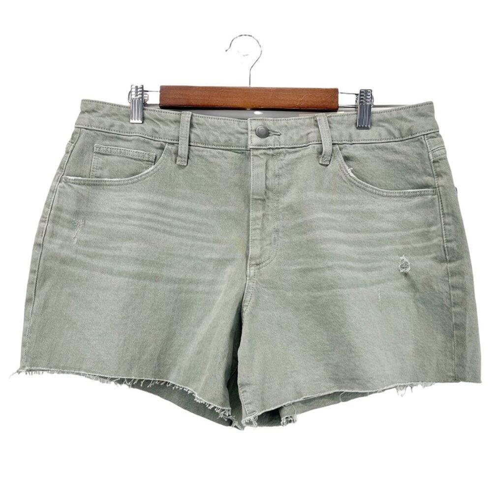 NEW Universal Thread Womens 14 Dusty Olive‎ Vintage Midi Stretch Shorts Raw Hem